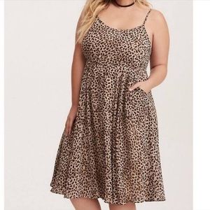 Torrid Sleeveless Leopard Dress💋